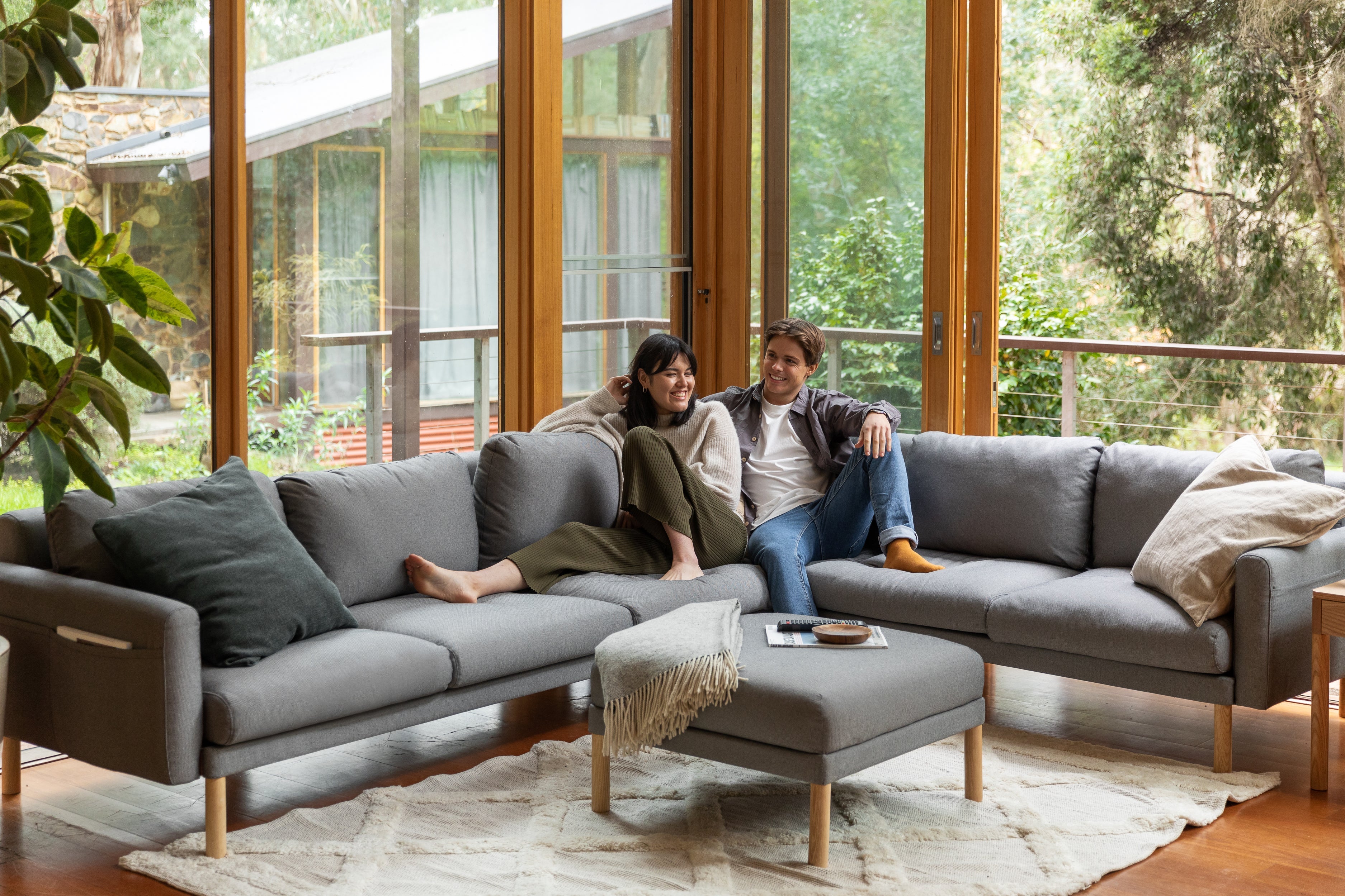 Buying a sofa online: Dos and Don’ts