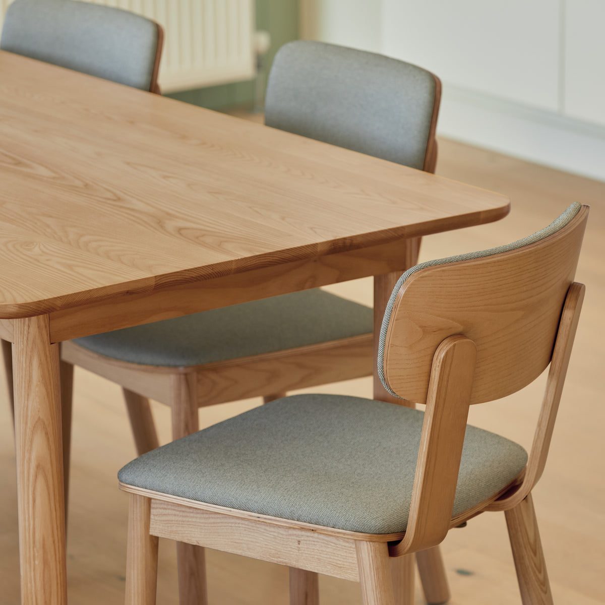 Kin Dining Chair – Eva